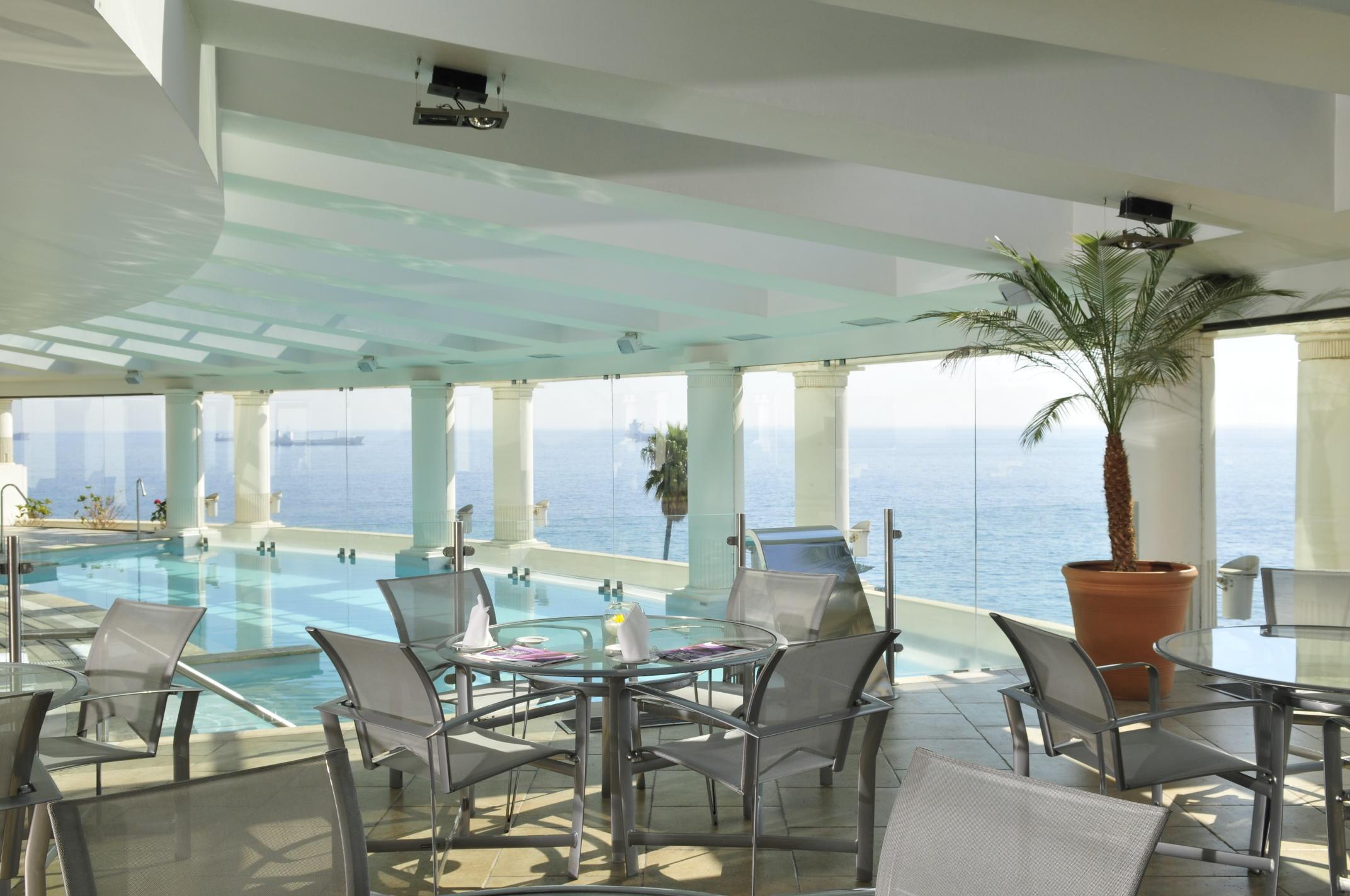 Enjoy Vina Del Mar Hotel Luaran gambar The pool at the 360°