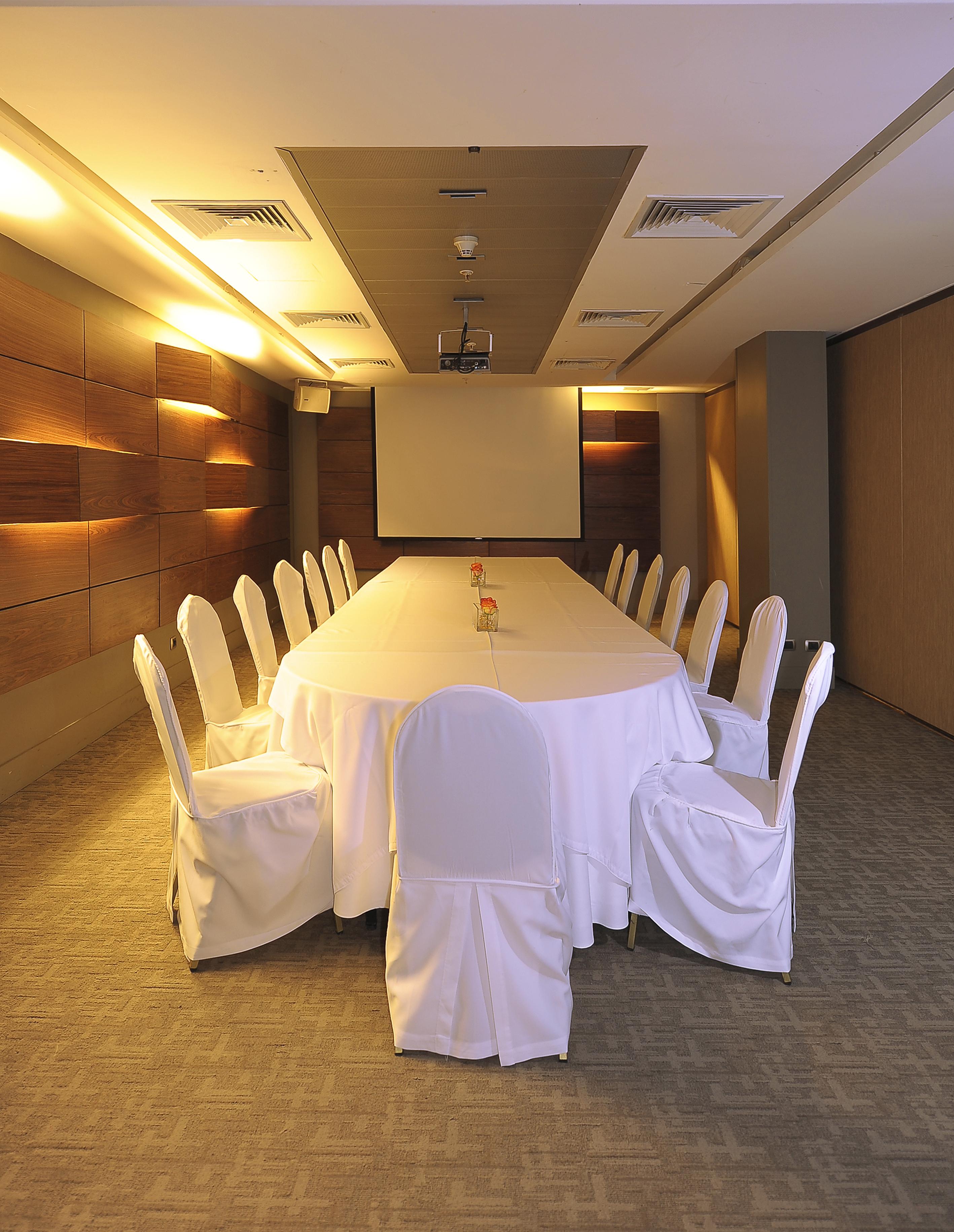 Enjoy Vina Del Mar Hotel Luaran gambar A meeting room