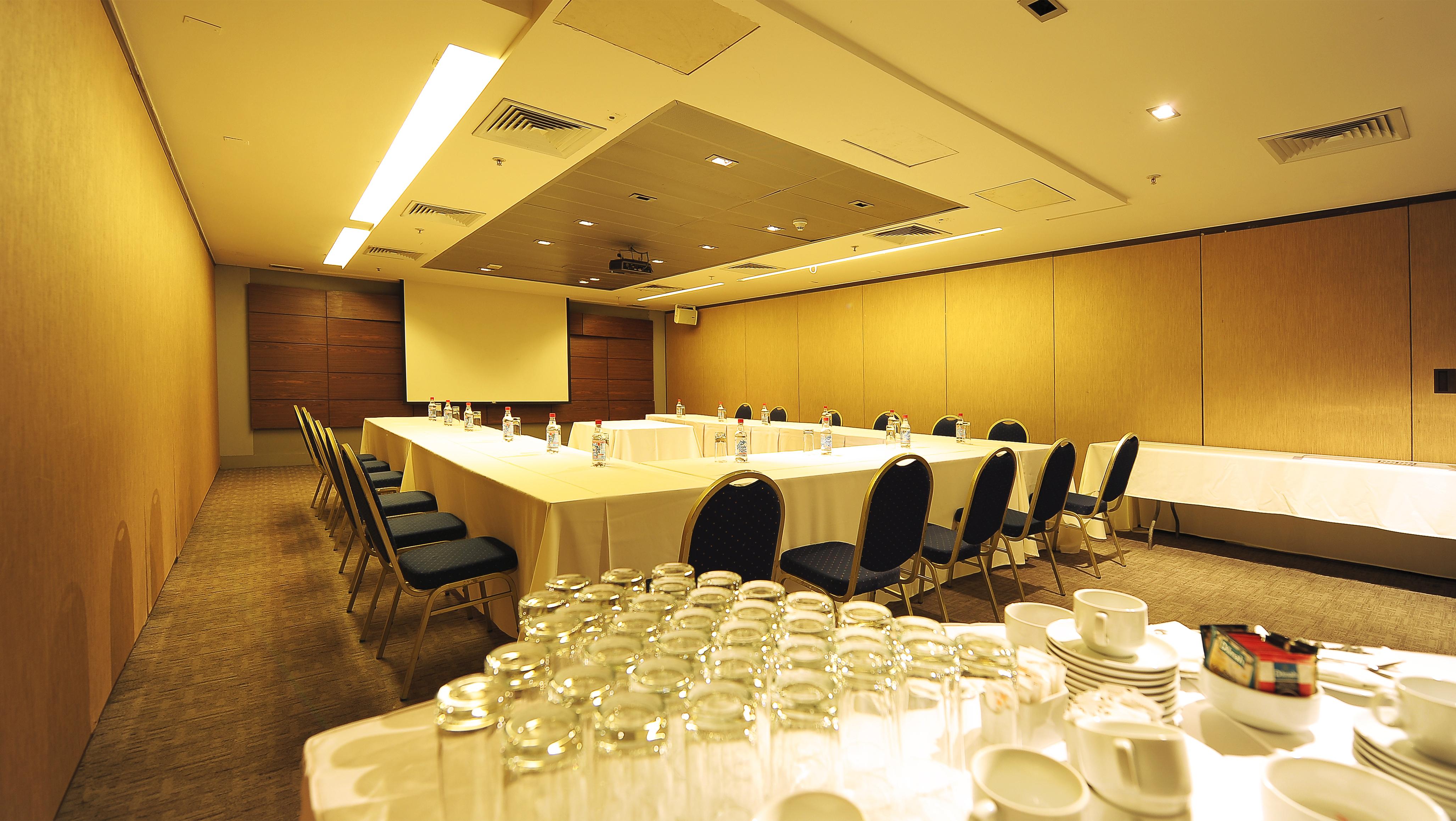 Enjoy Vina Del Mar Hotel Luaran gambar Meeting room